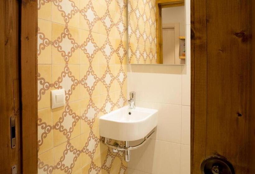 Отель Habitacions Plaça Major