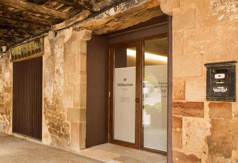 Отель Habitacions Plaça Major