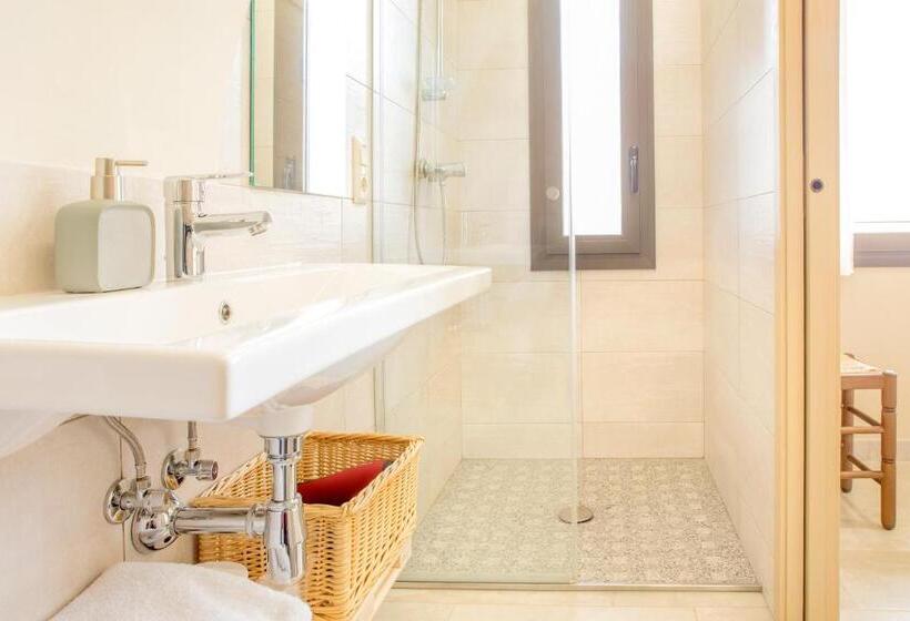 Отель Habitacions Plaça Major