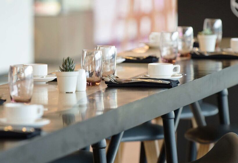 בית מלון כפרי Innside By Meliá Yogyakarta