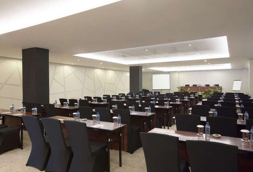 בית מלון כפרי Innside By Meliá Yogyakarta