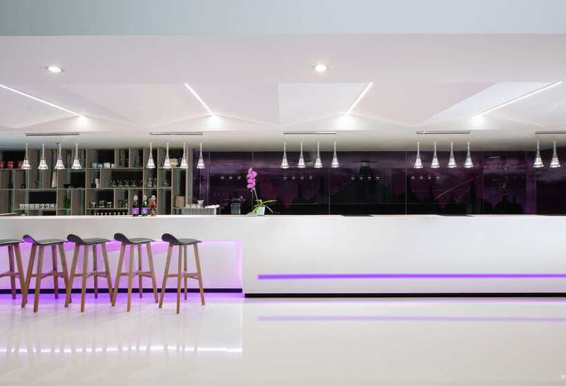 בית מלון כפרי Innside By Meliá Yogyakarta