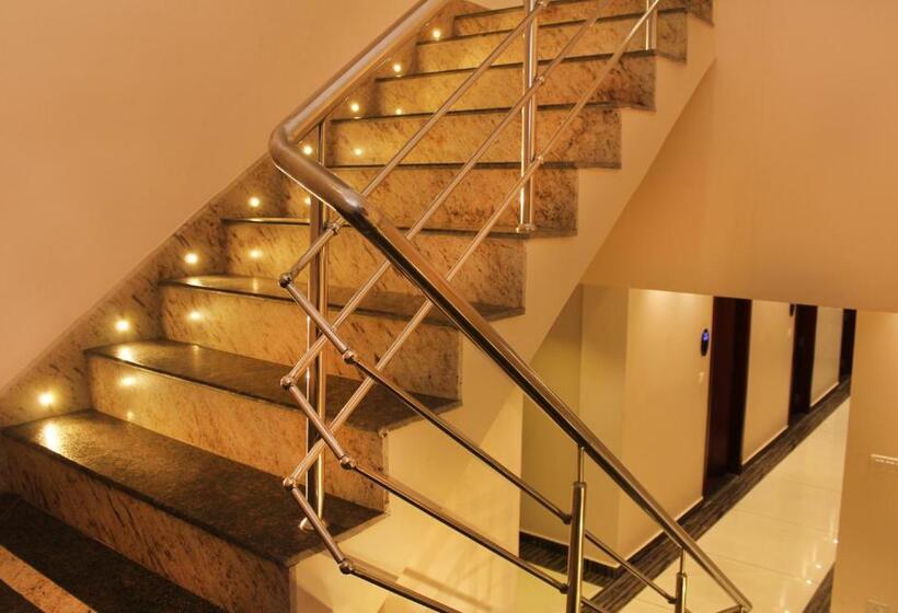 בית מלון כפרי Kama International