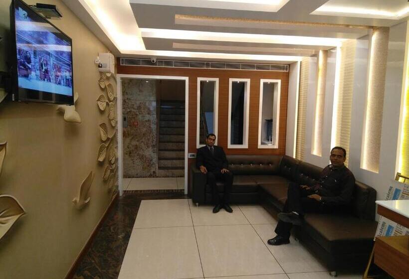 בית מלון כפרי Kama International