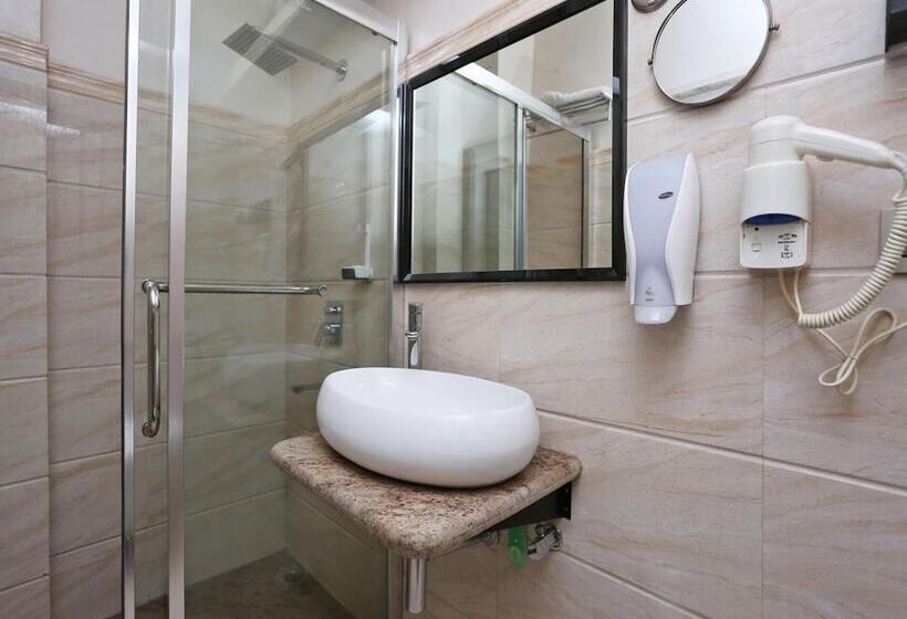 בית מלון כפרי Kama International