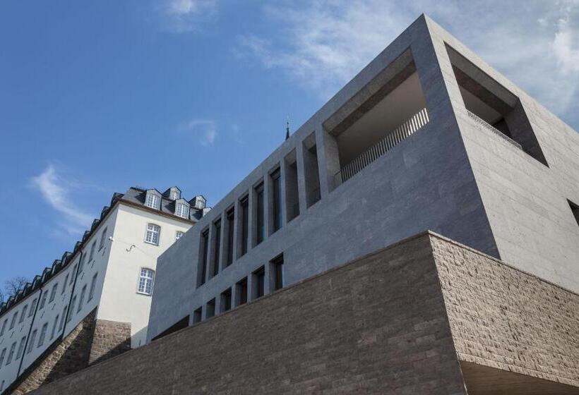 هتل Katholischsoziales Institut