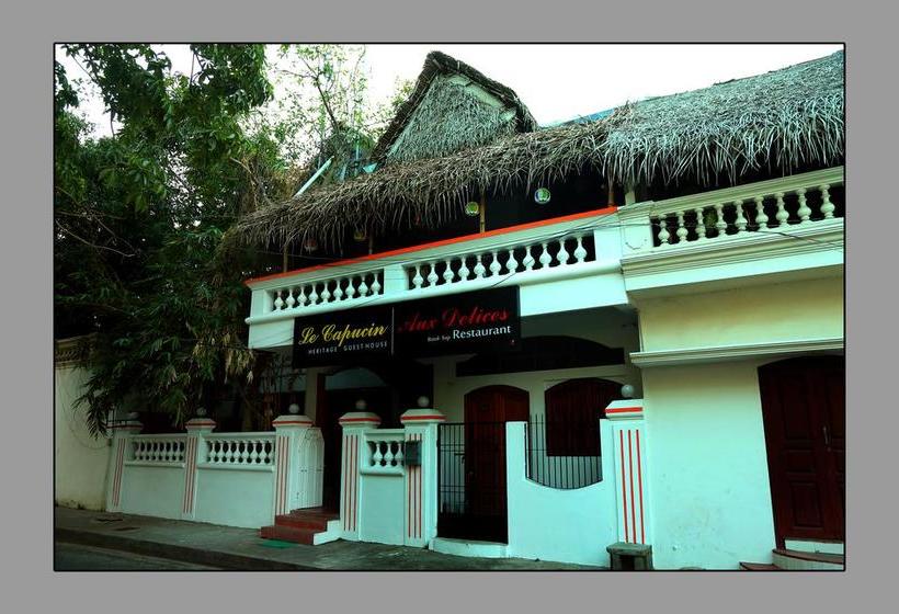 בית מלון כפרי Le Capucin