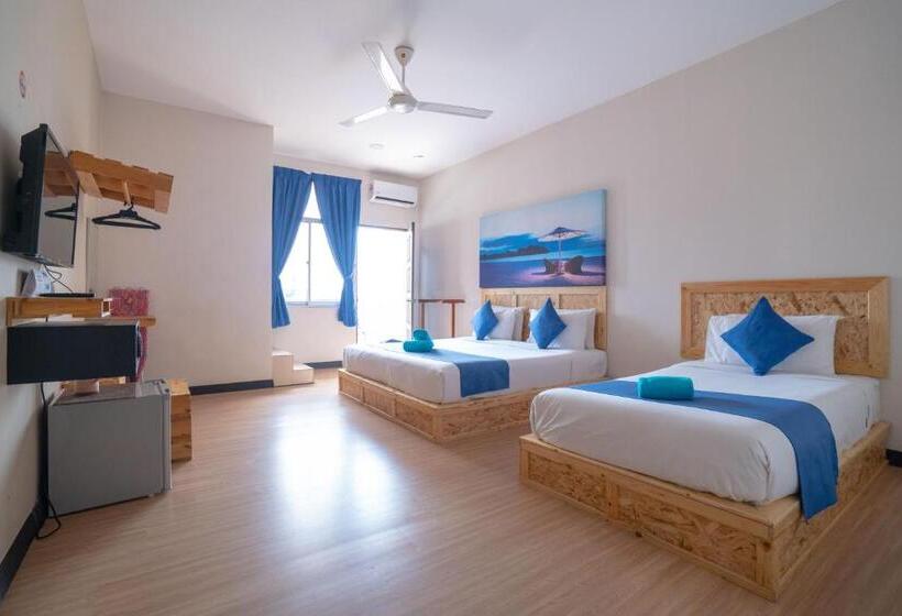 Отель Paretto Seaview