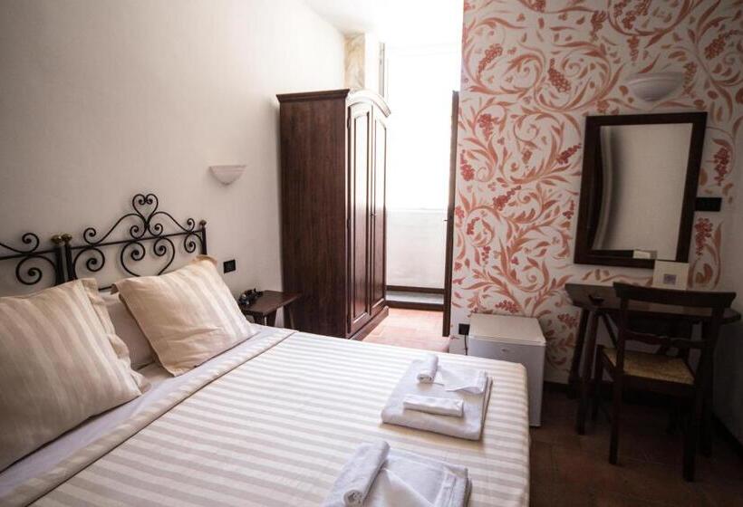 فندق Porta Marmorea