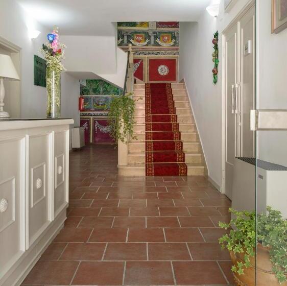 فندق Porta Marmorea