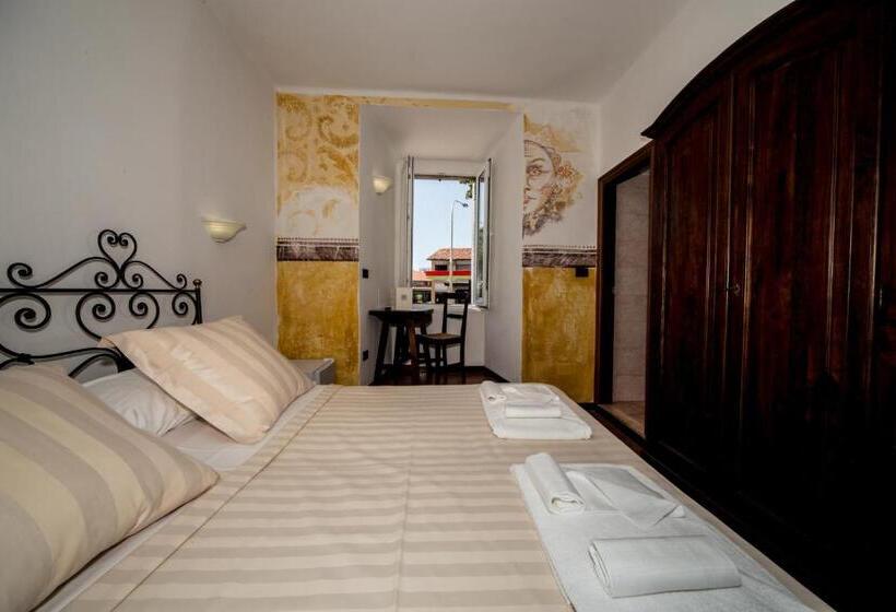 فندق Porta Marmorea