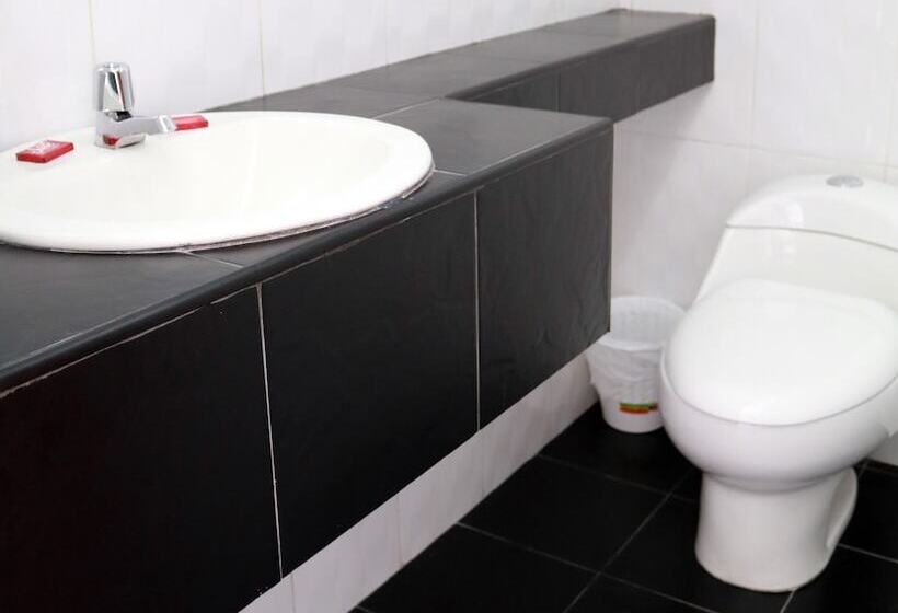 هتل Restaurante Versalles