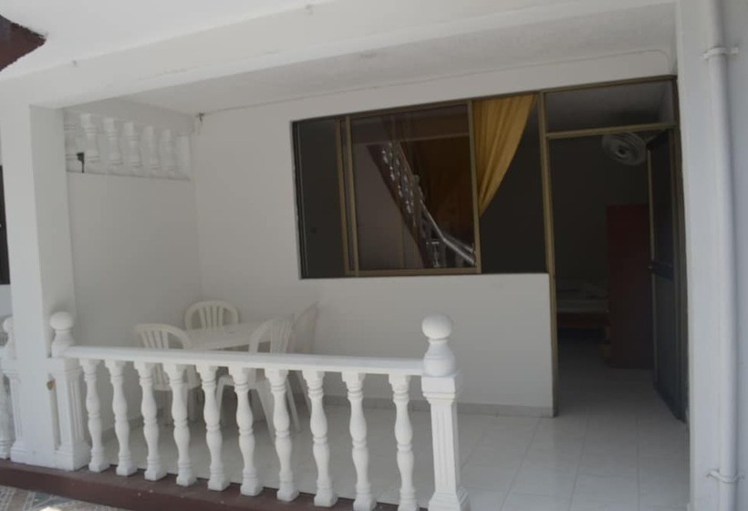 هتل Restaurante Versalles