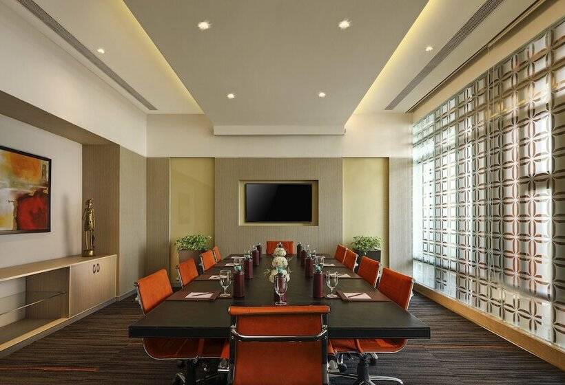 Sandal Suites By Lemon Tree Hotels