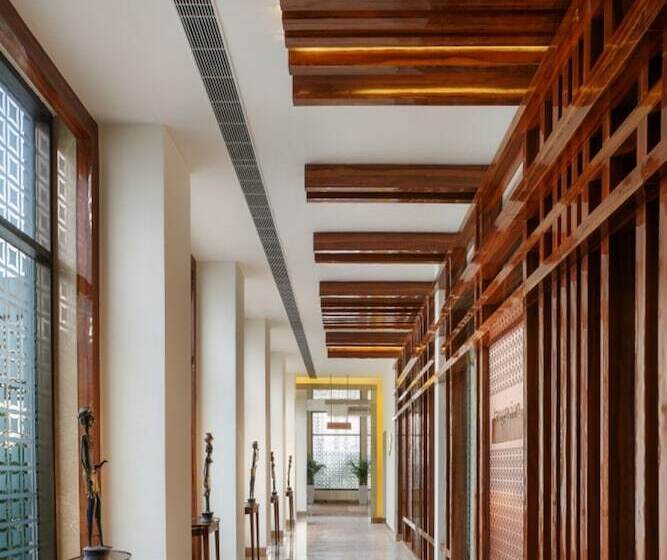 Sandal Suites By Lemon Tree Hotels