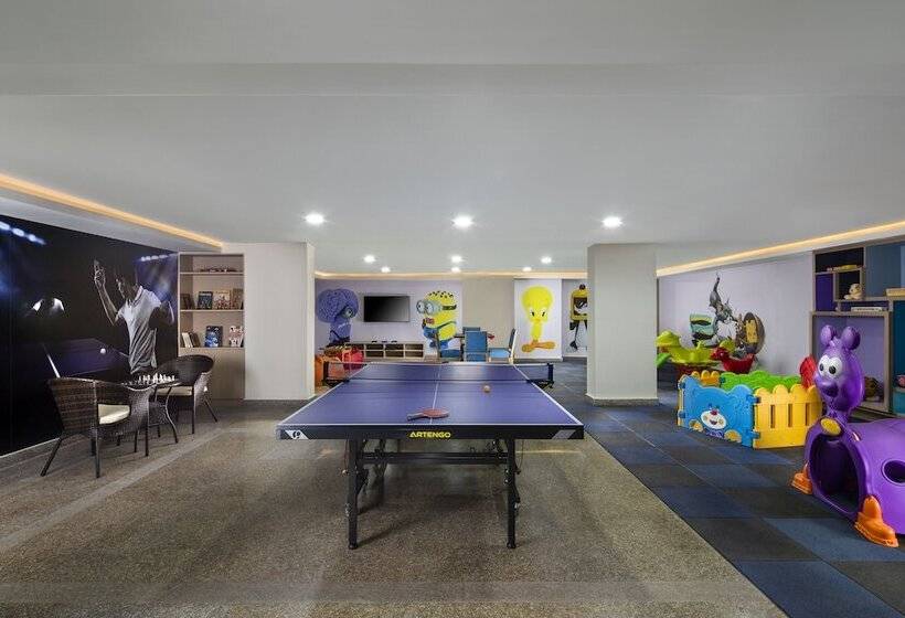 Sandal Suites By Lemon Tree Hotels