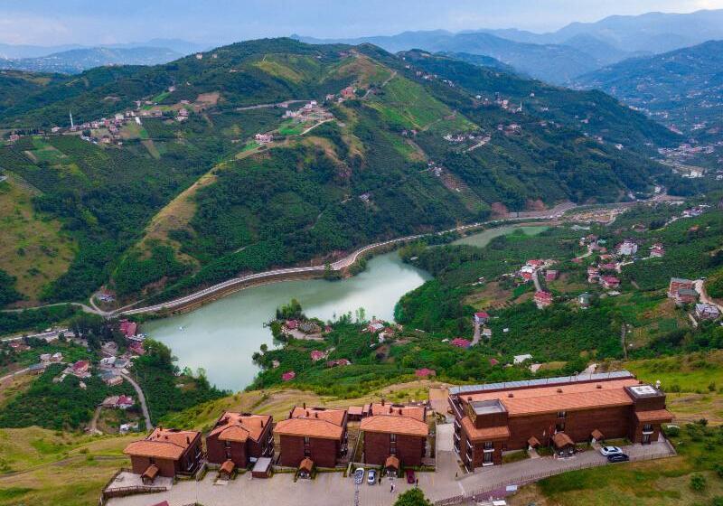 Sera Lake Resort Hotel Spa & Aparts