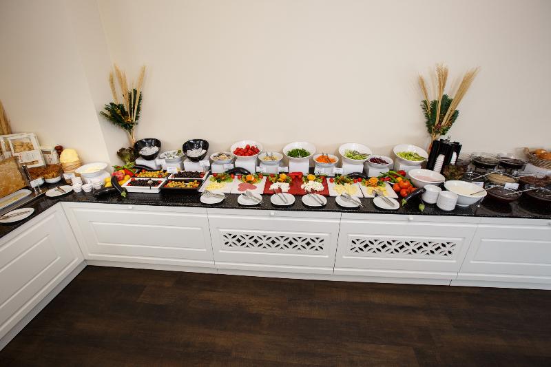 Sera Lake Resort Hotel Spa & Aparts