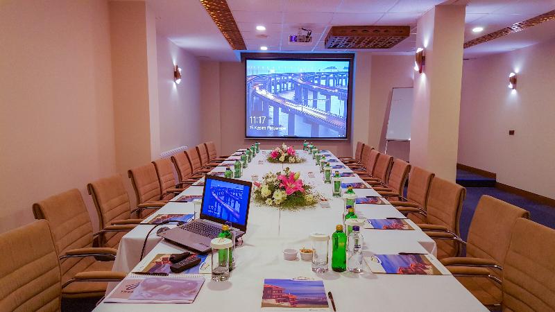 Sera Lake Resort Hotel Spa & Aparts