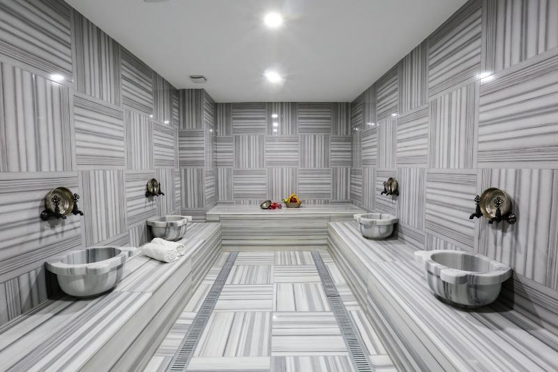 Sera Lake Resort Hotel Spa & Aparts