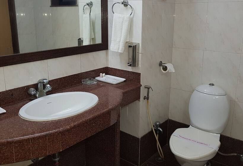 בית מלון כפרי Sriyash Regency