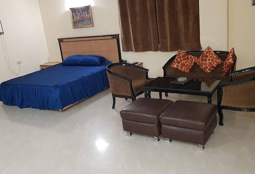 בית מלון כפרי Sriyash Regency