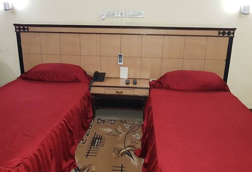 בית מלון כפרי Sriyash Regency