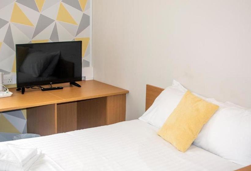 בית מלון כפרי Summergrove Halls