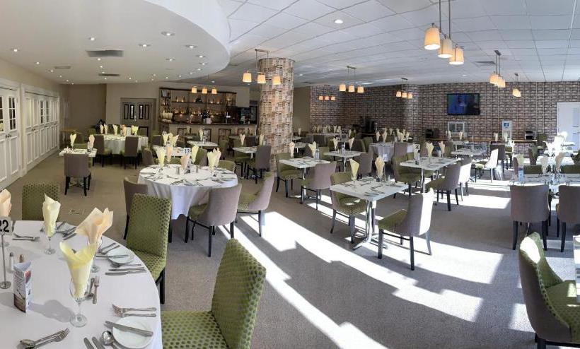 Отель Summergrove Halls