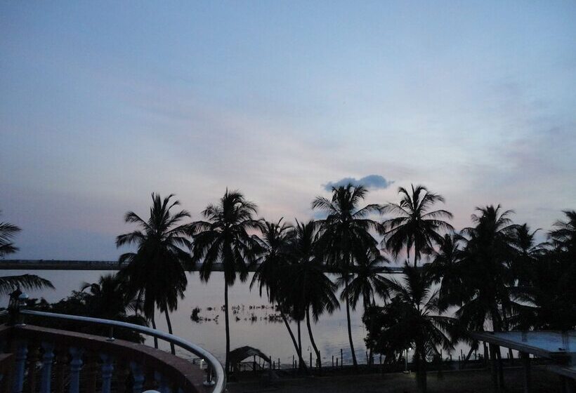 Sunnyfish Hotel & Resort