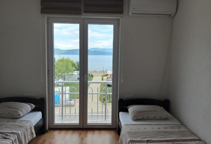 Sunrise Hotel & Camping