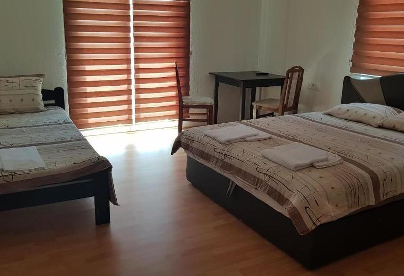 Sunrise Hotel & Camping