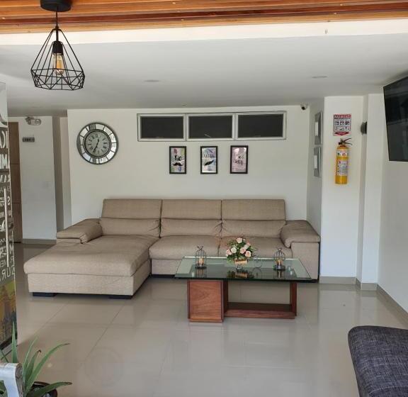 فندق Suramericana