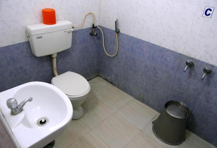 Отель Suriyapriya