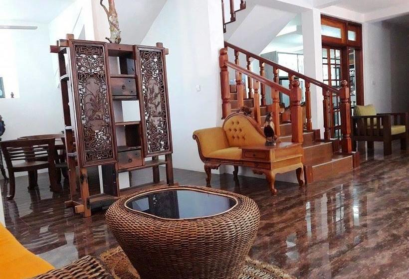 هتل Yoho Taskans Villa