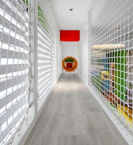 בית מלון כפרי The Granite Luxury