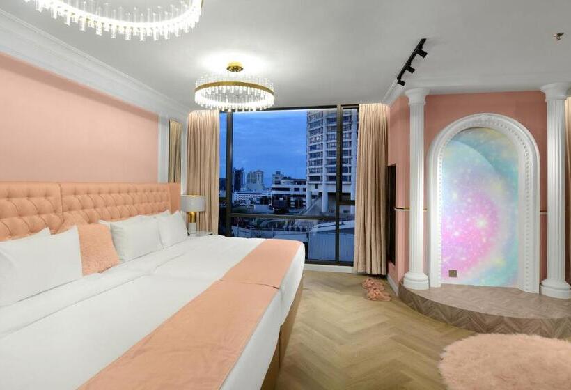 בית מלון כפרי The Granite Luxury