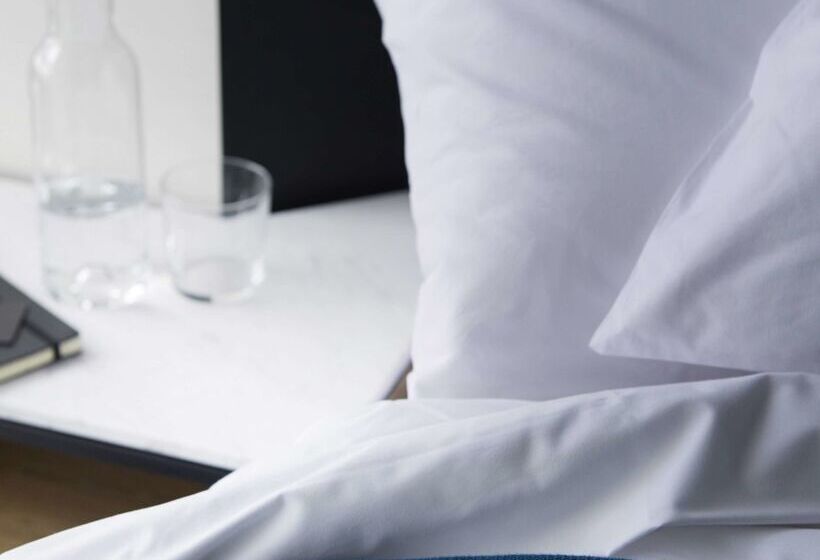 ホテル Tribe Perth