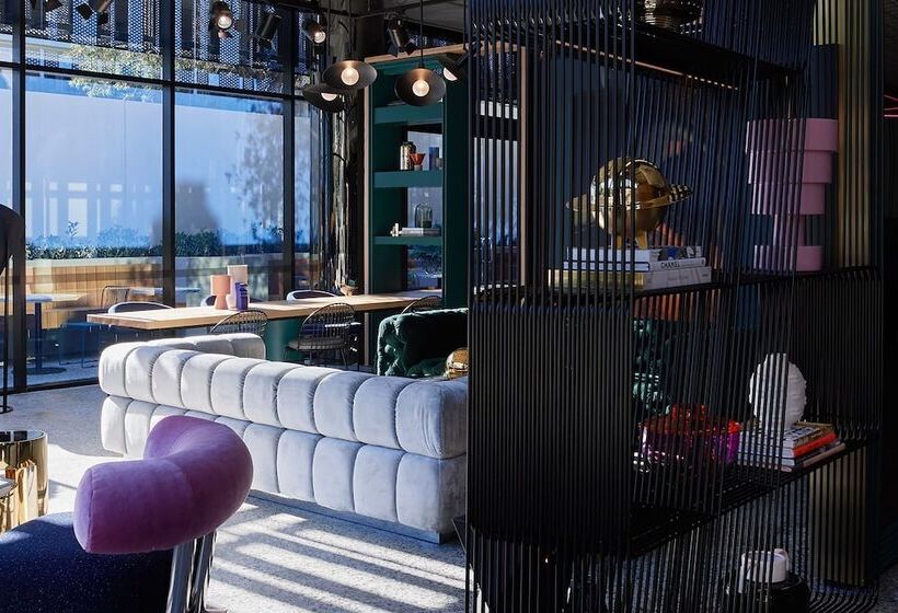 ホテル Tribe Perth