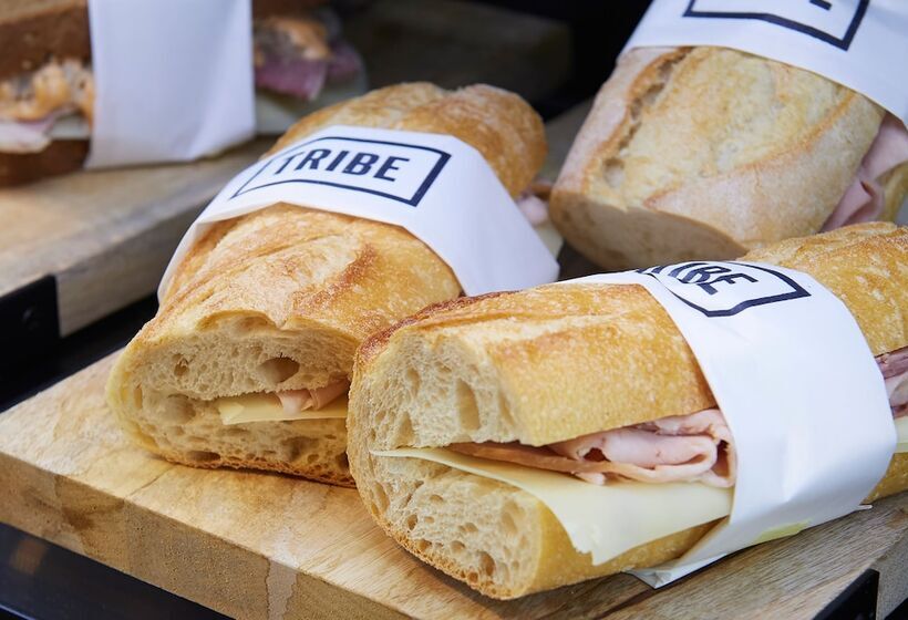 ホテル Tribe Perth