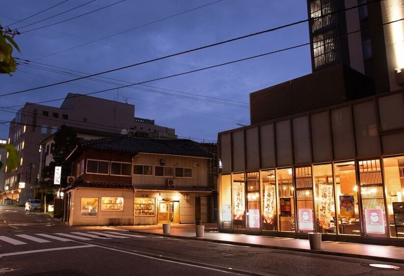 هتل Four Points Flex By Sheraton Kanazawa