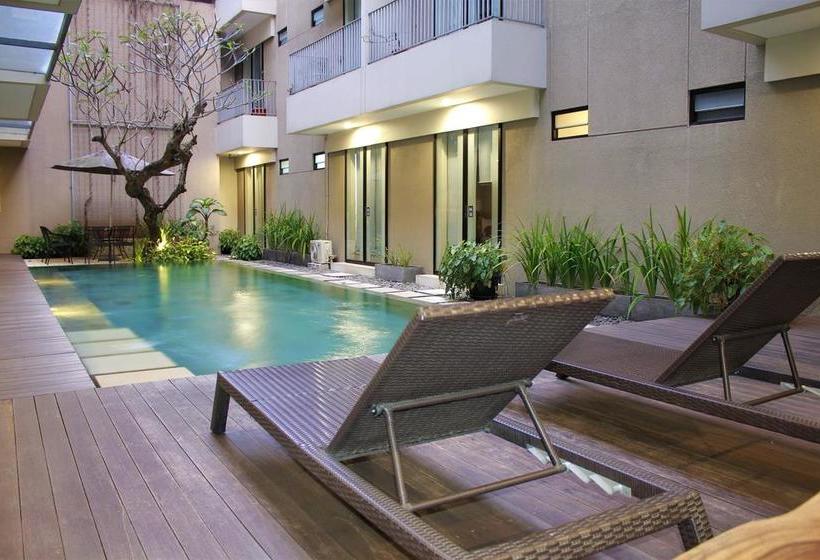 ホテル Zen Rooms Permata 5 Karawaci Syariah