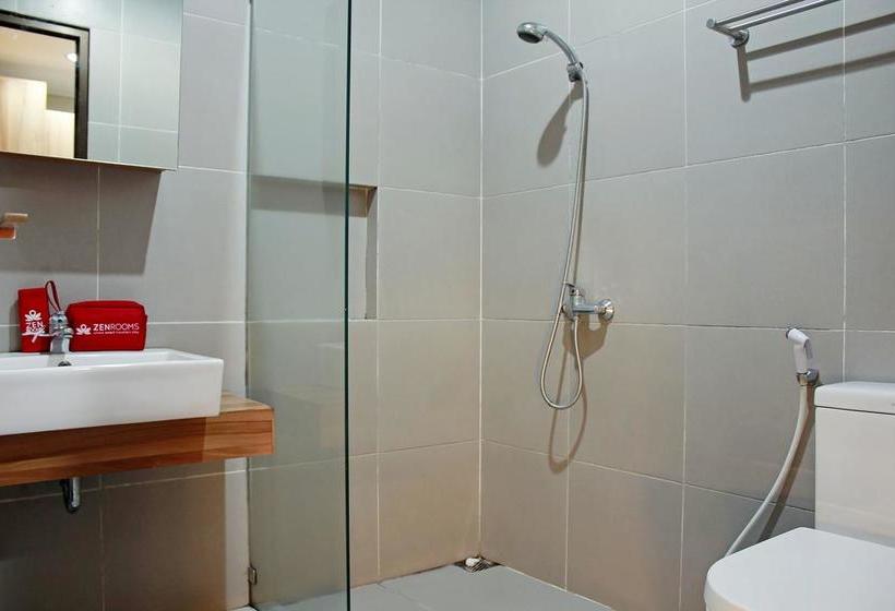ホテル Zen Rooms Permata 5 Karawaci Syariah