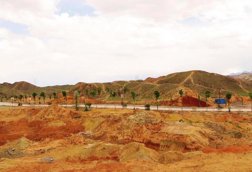 فندق Zhangye Danxia Tianyu Yododo Inn