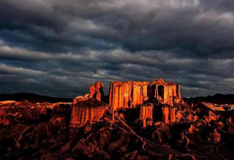 فندق Zhangye Danxia Tianyu Yododo Inn