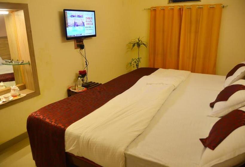 Kaveri Hotel Bed & Breakfast