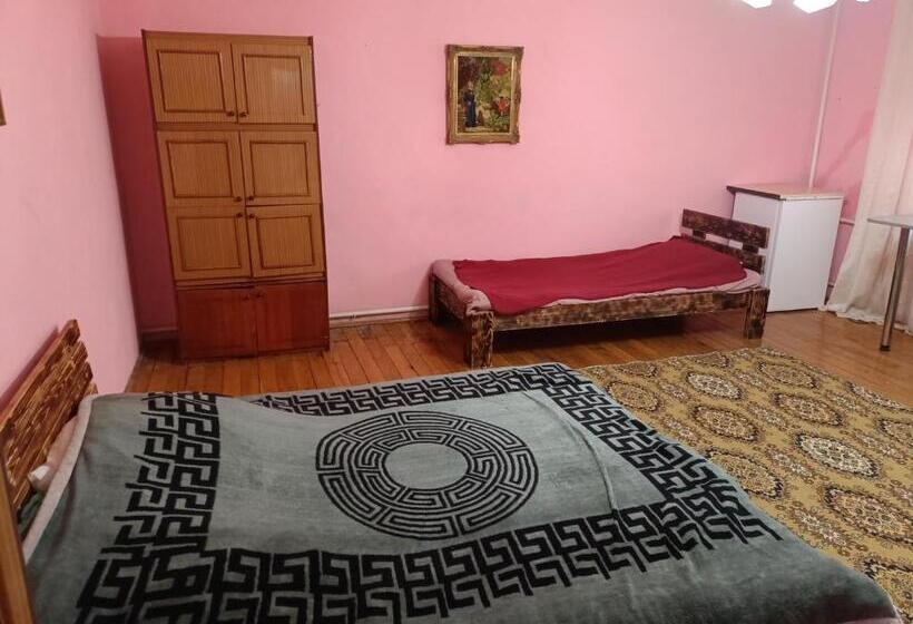 Krone Hostel