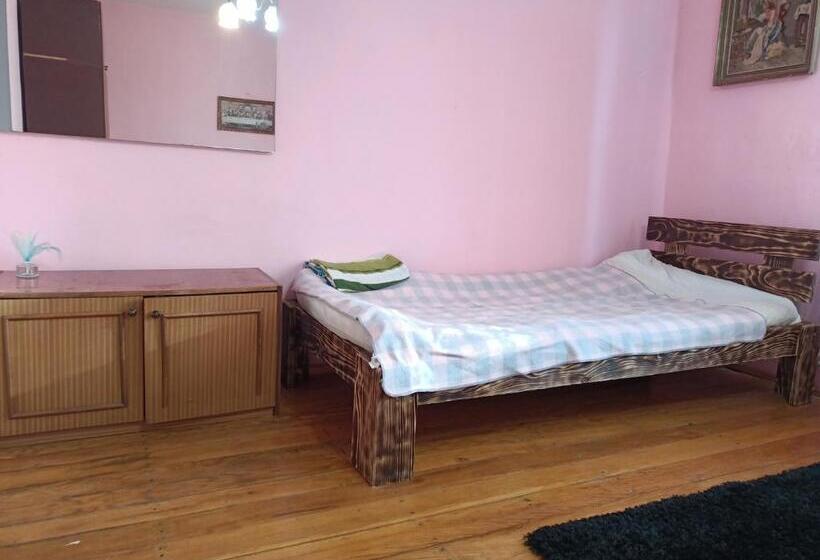 Krone Hostel