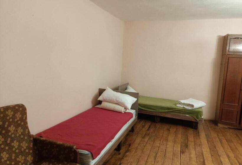 Krone Hostel