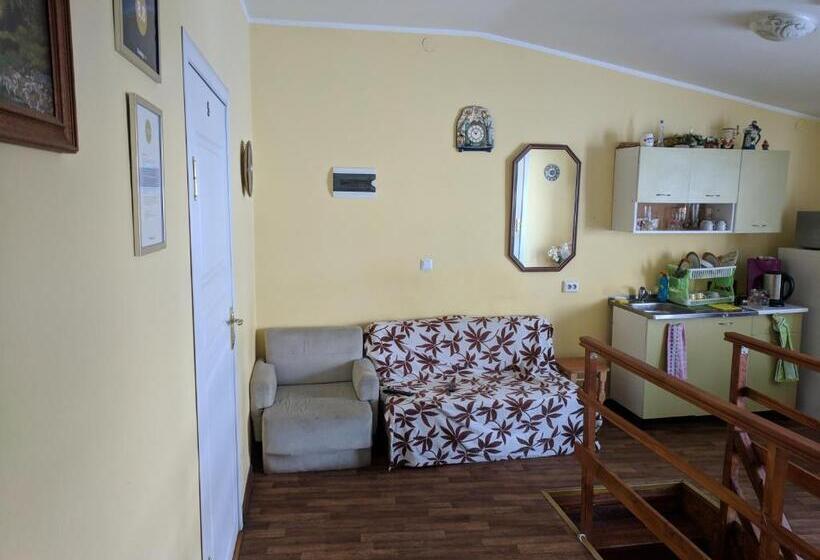 Krone Hostel